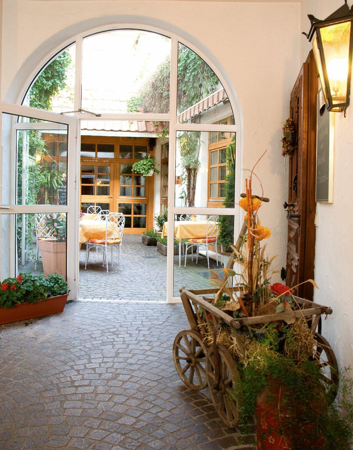 Stadthotel Patrizier Schmalkalden Bagian luar foto