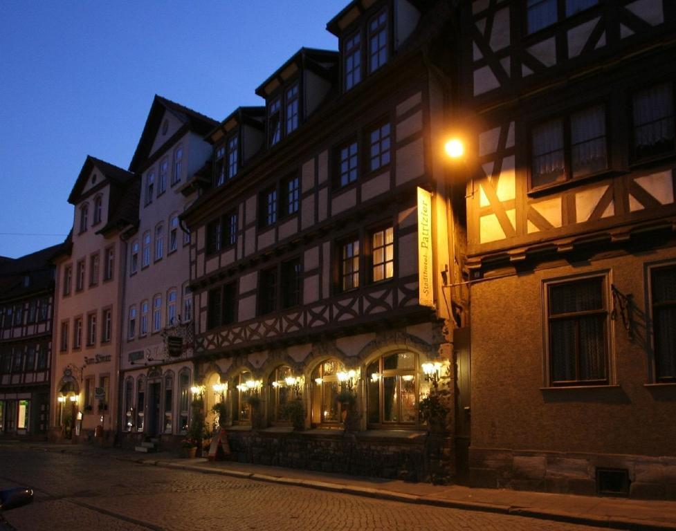 Stadthotel Patrizier Schmalkalden Bagian luar foto